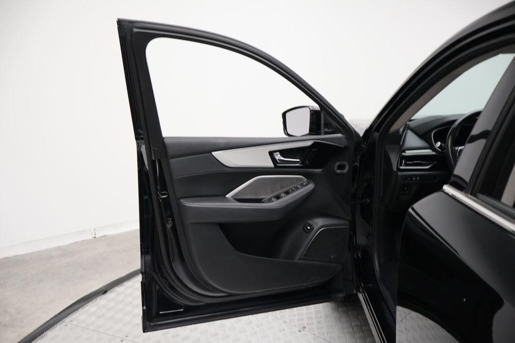 Thumbnail: 2023 Acura MDX - 16