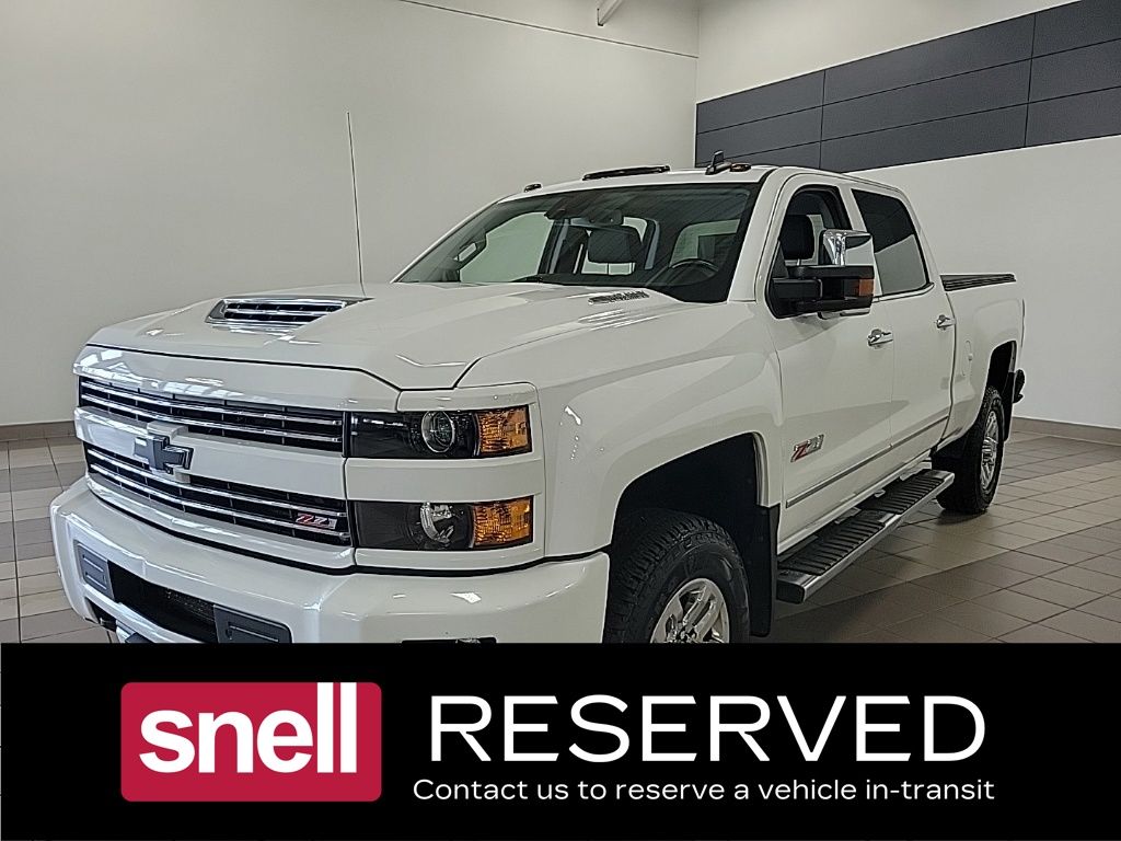 Summit White 2018 Chevrolet Silverado 3500HD Pickup Truck Four-Wheel Drive 6-Speed Automatic