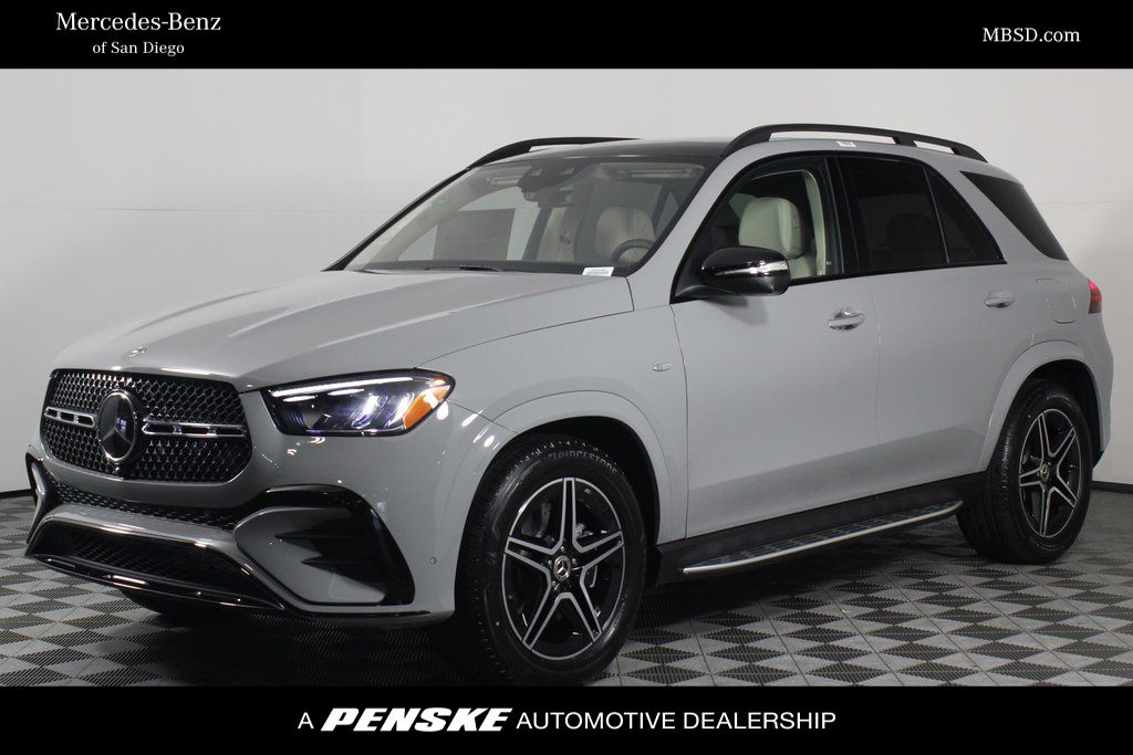 2025 Mercedes-Benz GLE 450 Hero Image