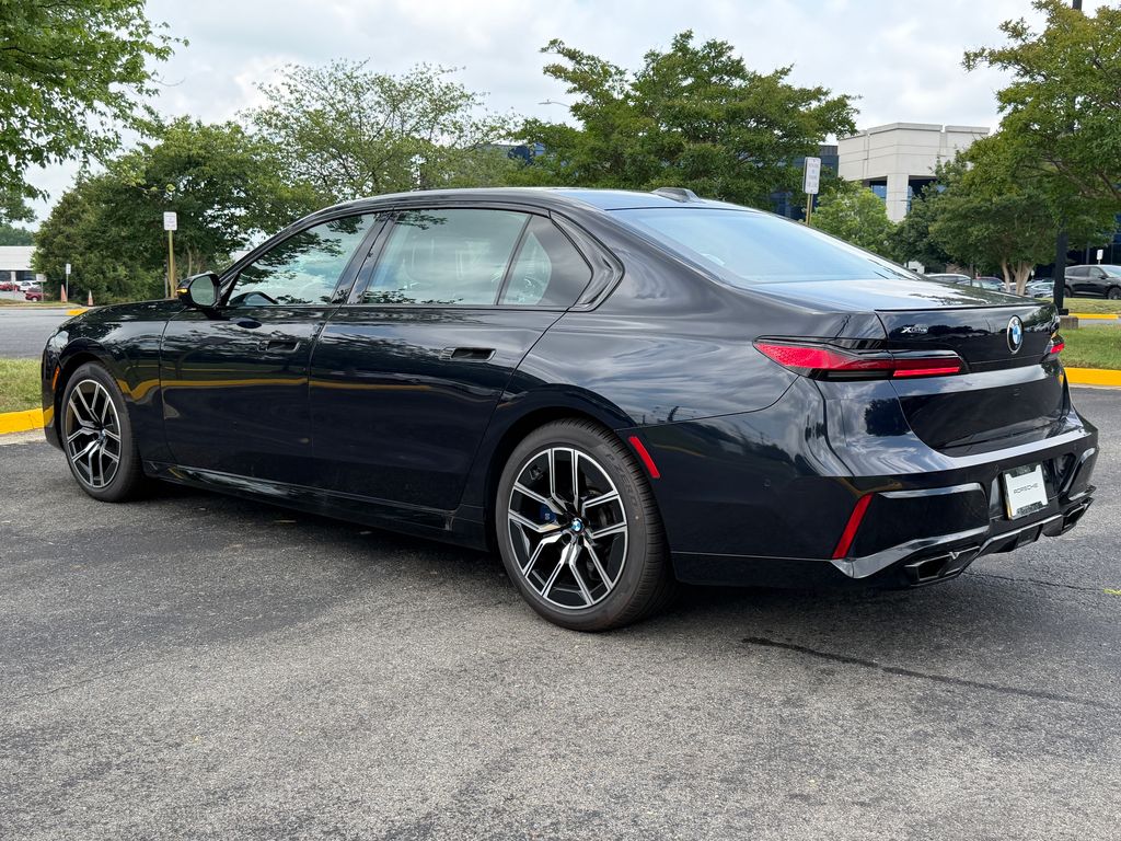 Thumbnail: 2023 BMW 7 Series - 5