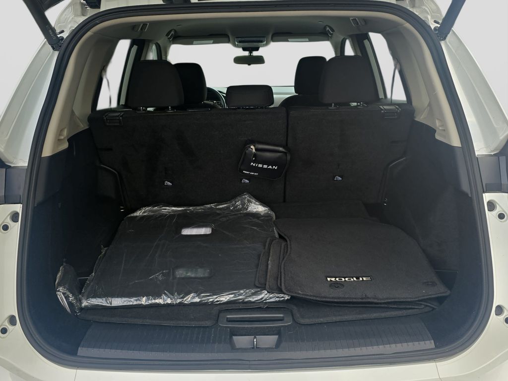 Used 2024 Nissan Rogue SUV