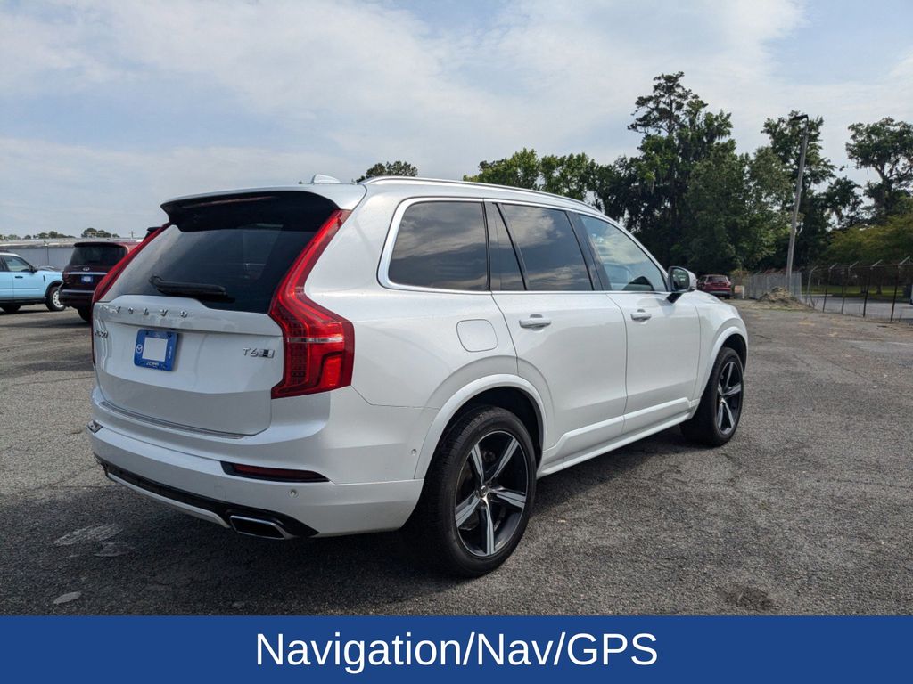 2019 Volvo XC90 T6 R-Design