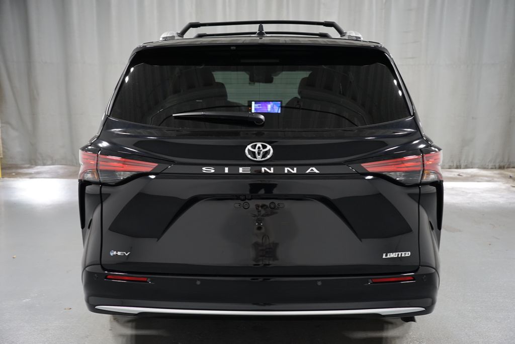 Thumbnail: 2026 Toyota Sienna - 7