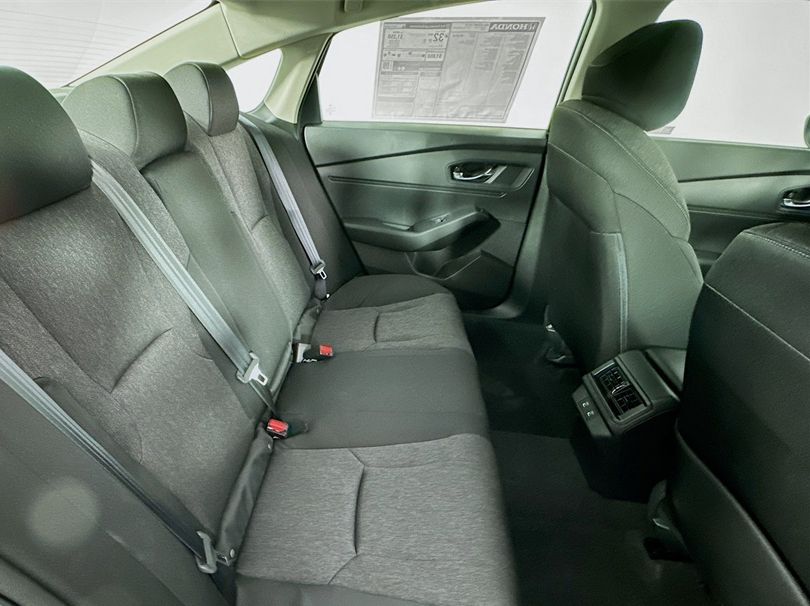 2025 Honda Accord LX photo