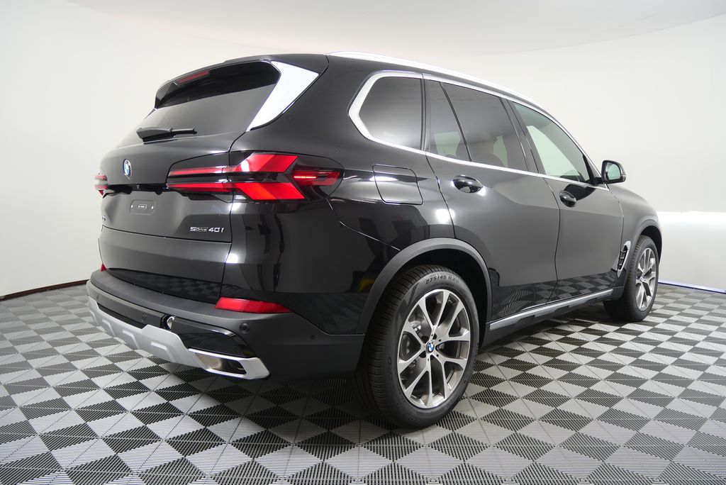Thumbnail: 2026 BMW X5 - 3