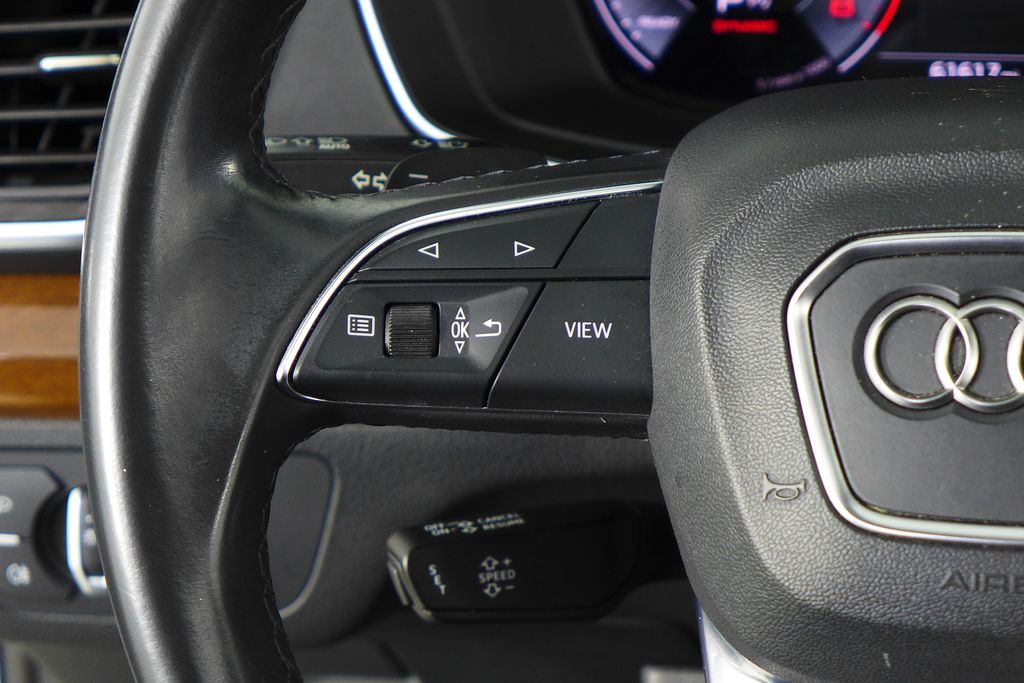 Thumbnail: 2022 Audi Q5 - 30