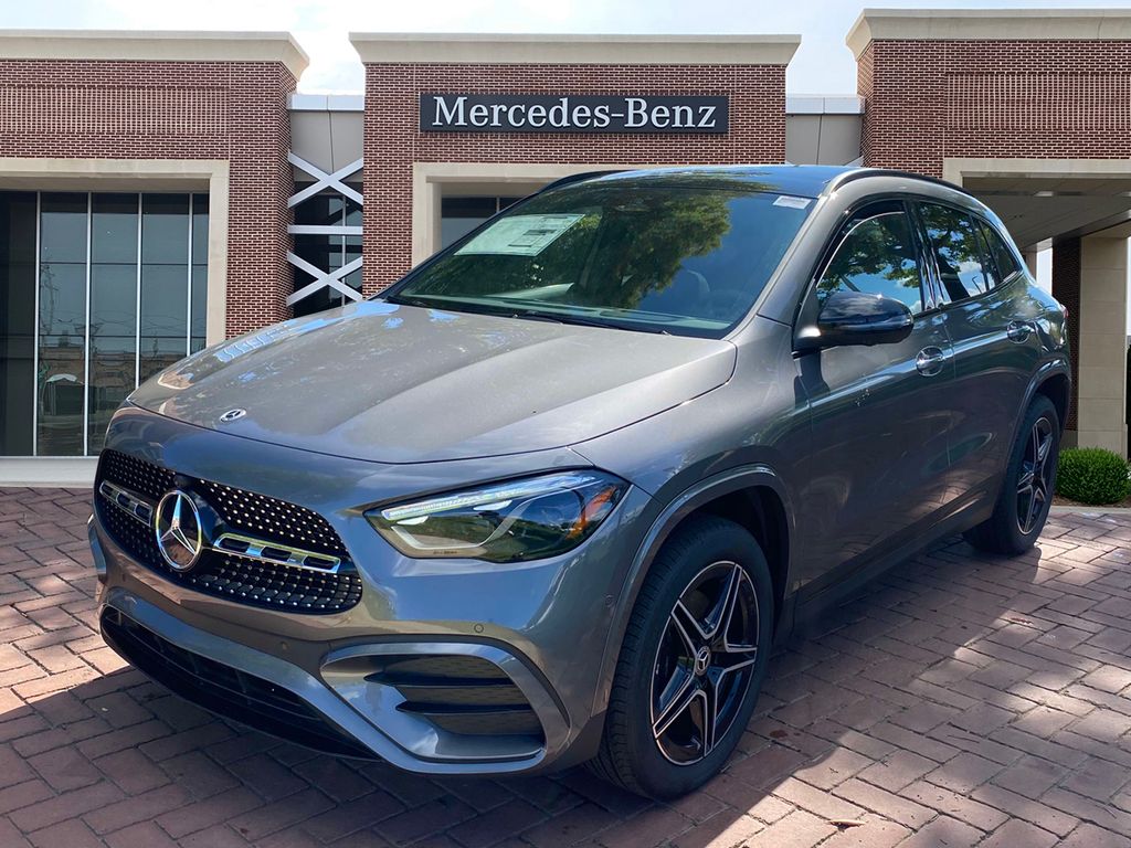 Thumbnail: 2025 Mercedes-Benz GLA - 2