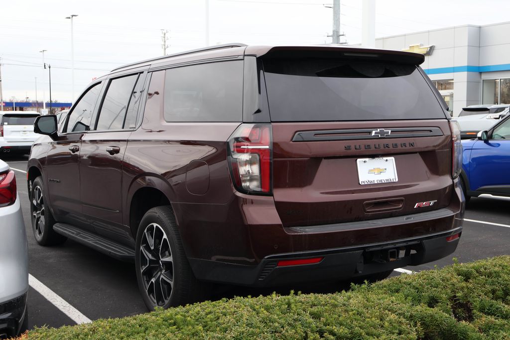 2023 Chevrolet Suburban RST 6