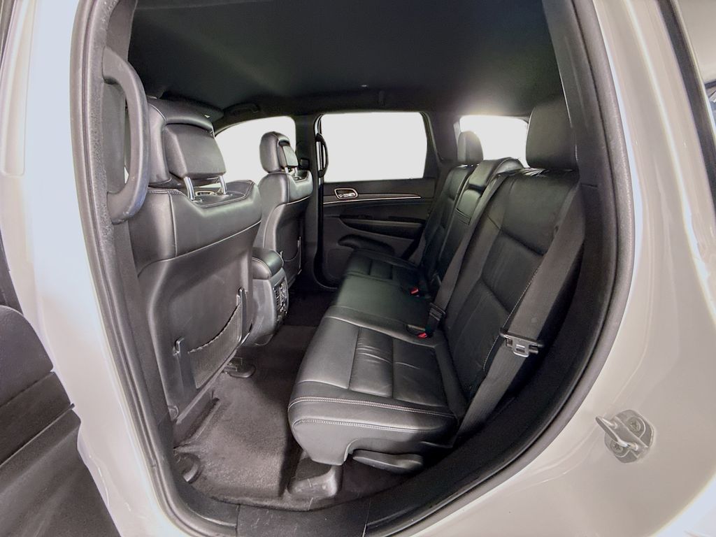 Thumbnail: 2016 Jeep Grand Cherokee - 21