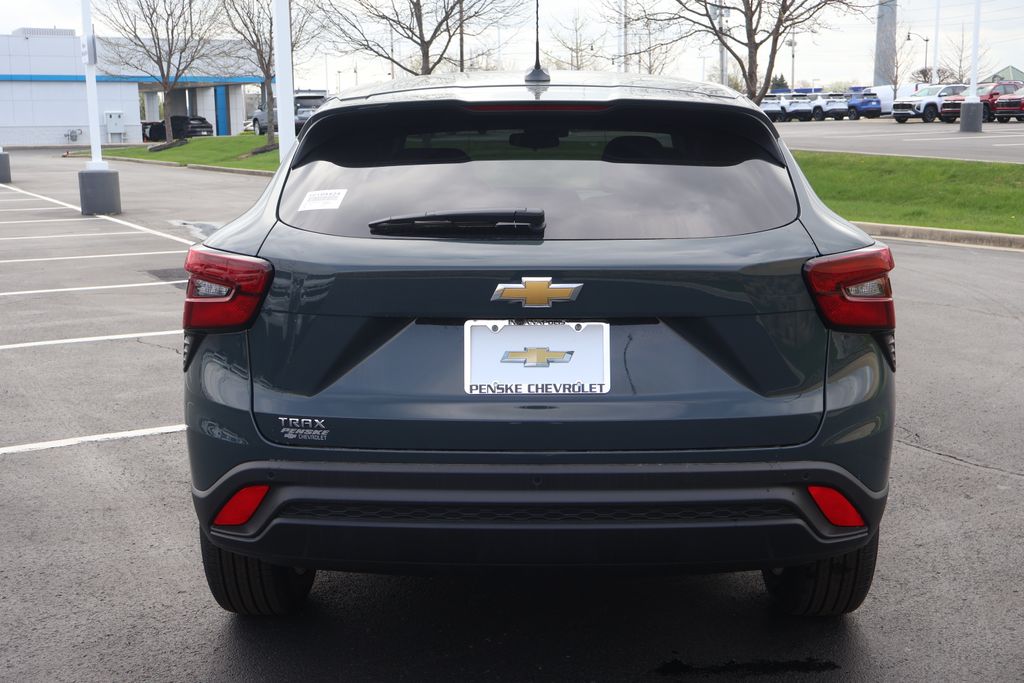 Thumbnail: 2026 Chevrolet Trax - 6