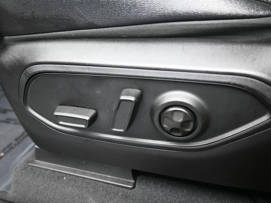 Used 2024 Bright White Clearcoat Jeep Altitude X image 12