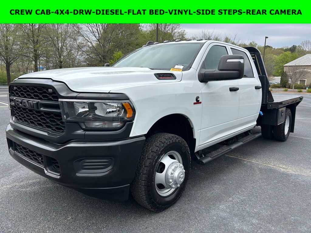 2024 RAM 3500 Chassis Tradesman Crew Cab LB DRW 4WD
