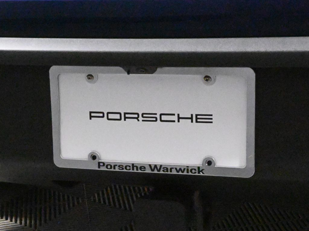 Thumbnail: 2025 Porsche Macan - 15