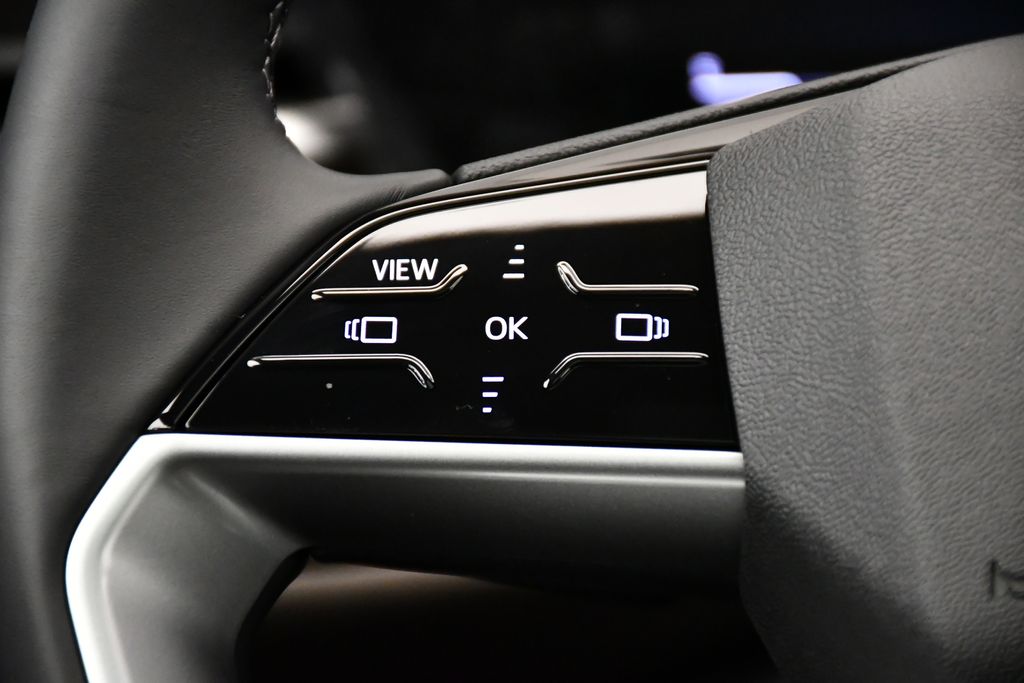 Thumbnail: 2025 Audi Q5 - 22