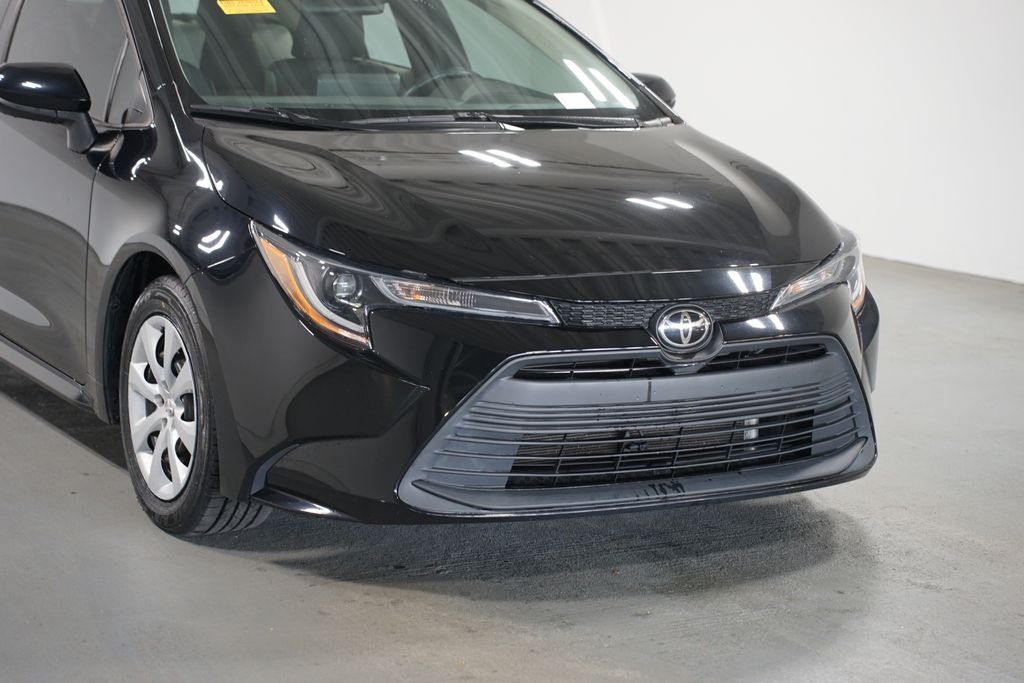Thumbnail: 2023 Toyota Corolla - 4