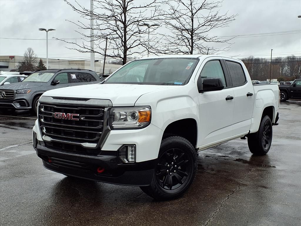 Summit White 2022 GMC Canyon AT4 Crew Cab 4WD with Leather Pickup Truck Four-Wheel Drive 8-Speed Automatic