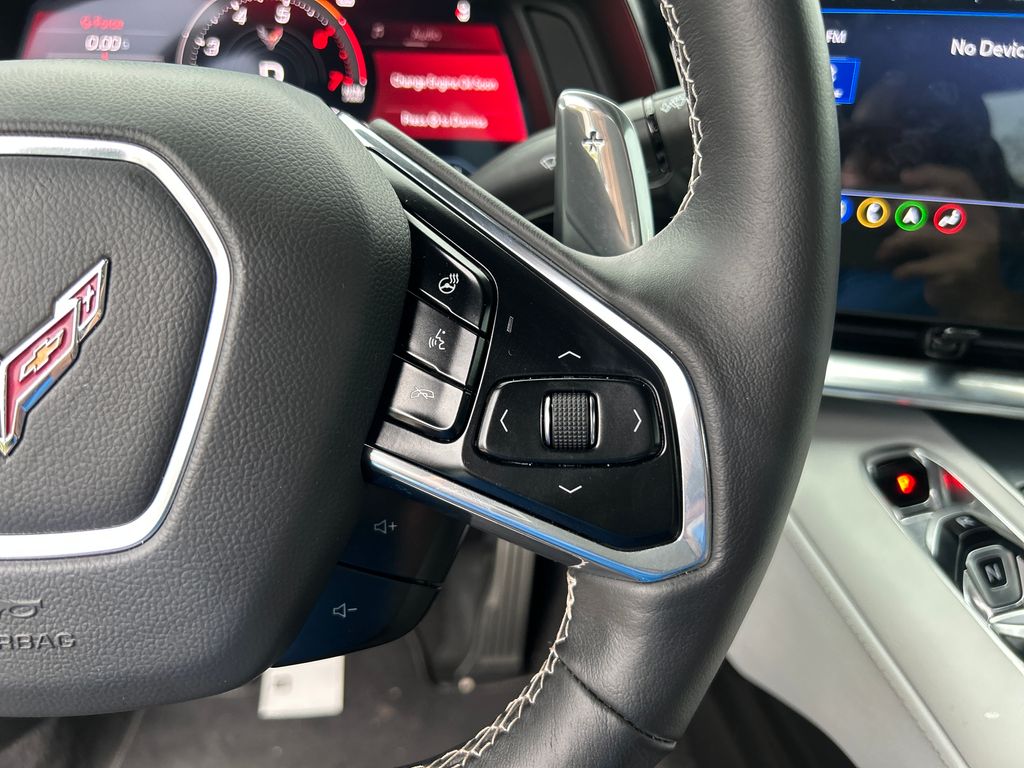 Used 2023 White Chevrolet Stingray image 20