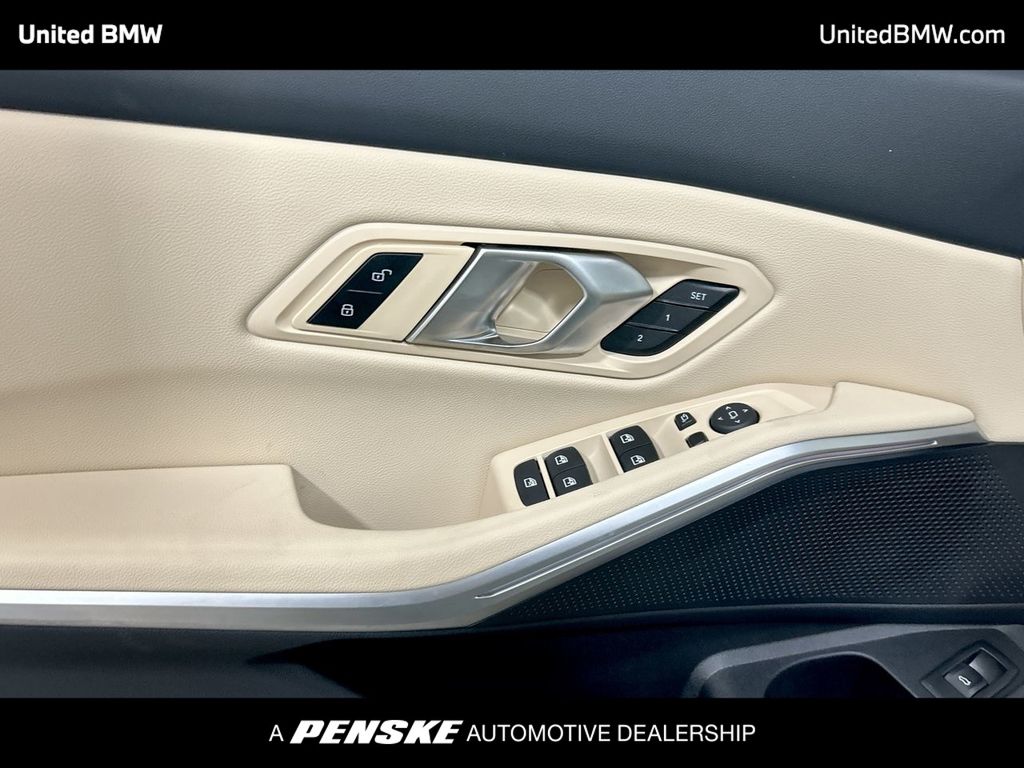 2025 BMW 3 Series 330i 11