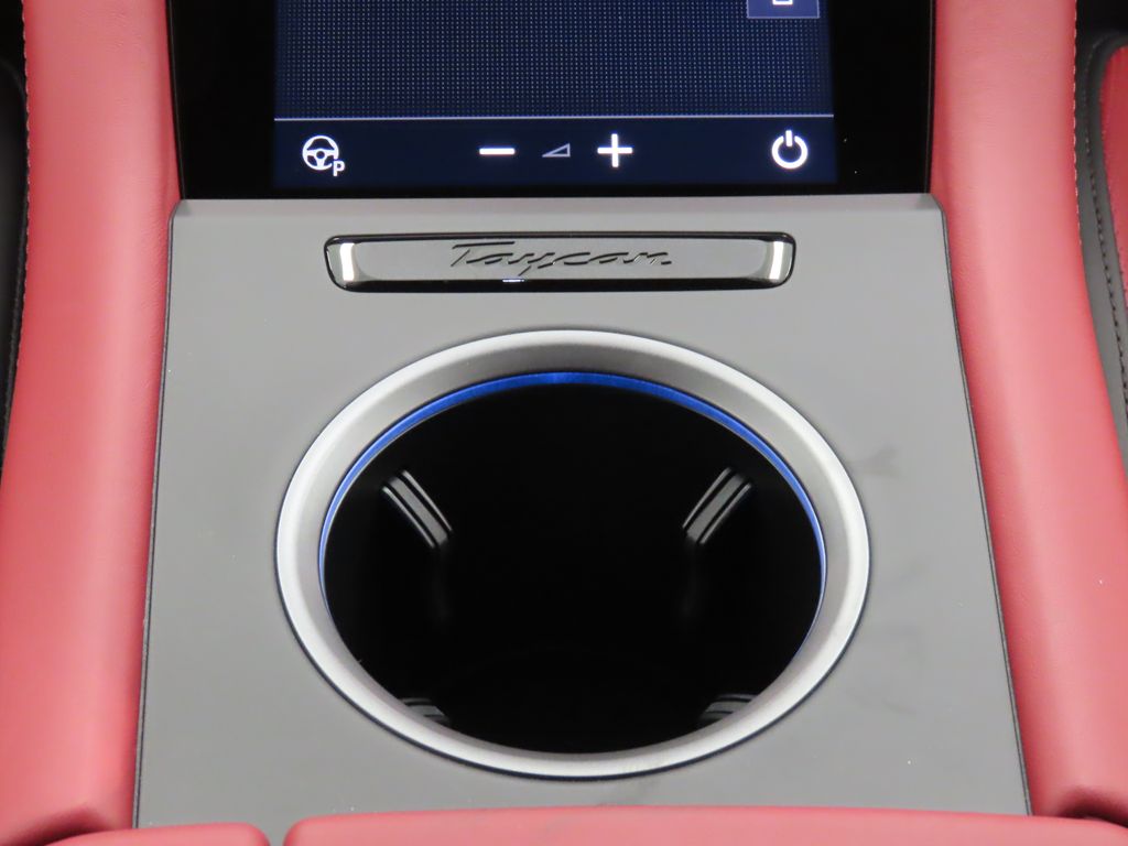 Thumbnail: 2026 Porsche Taycan - 30