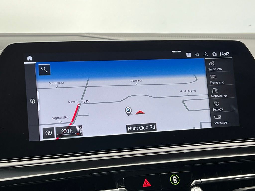 Thumbnail: 2022 BMW 8 Series - 15