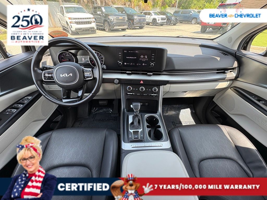 Used 2024 Kia Carnival Van