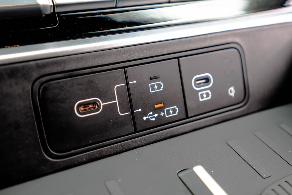 Used 2025 Hyundai Santa Fe SUV