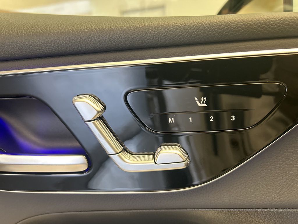 Thumbnail: 2026 Mercedes-Benz GLC - 21