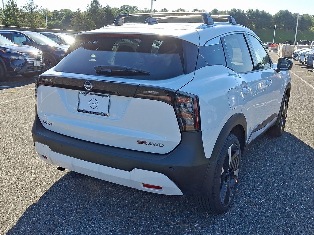 Thumbnail: 2026 Nissan Kicks - 4