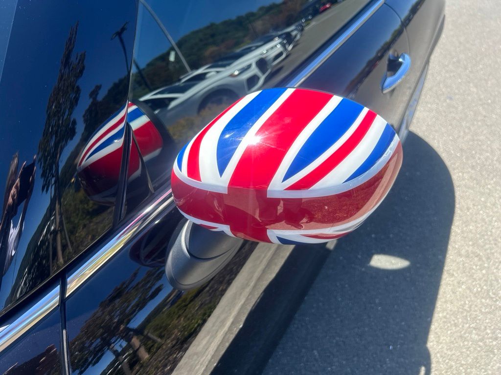 Thumbnail: 2021 MINI Cooper - 9