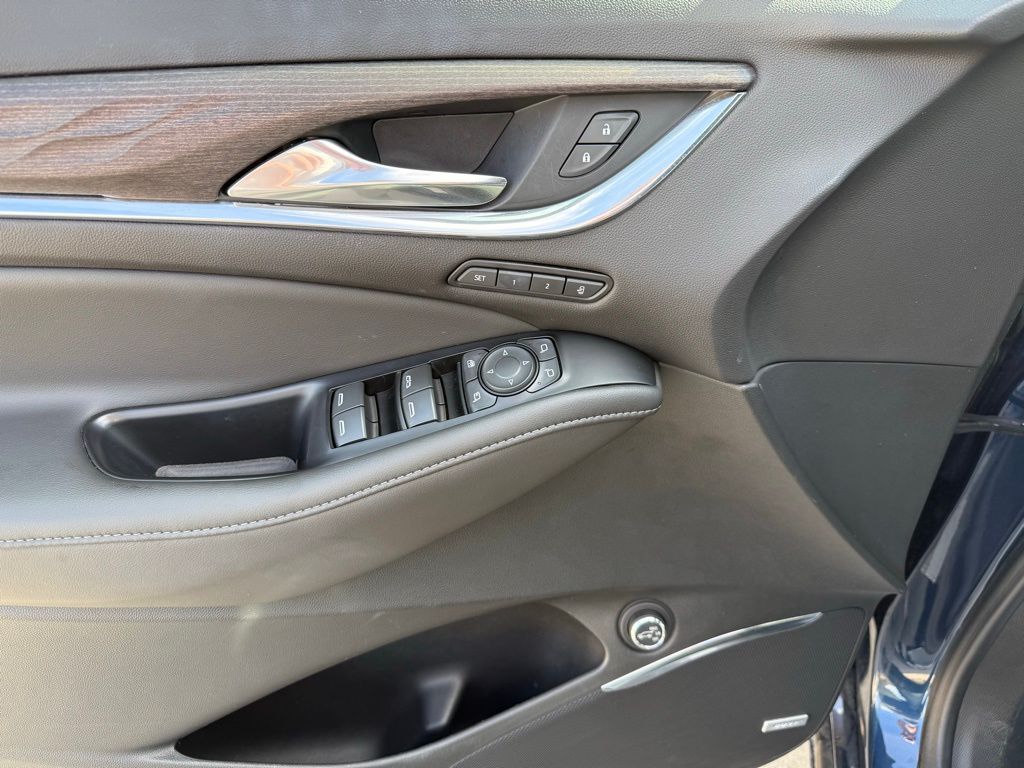 Thumbnail: 2022 Buick Enclave - 10