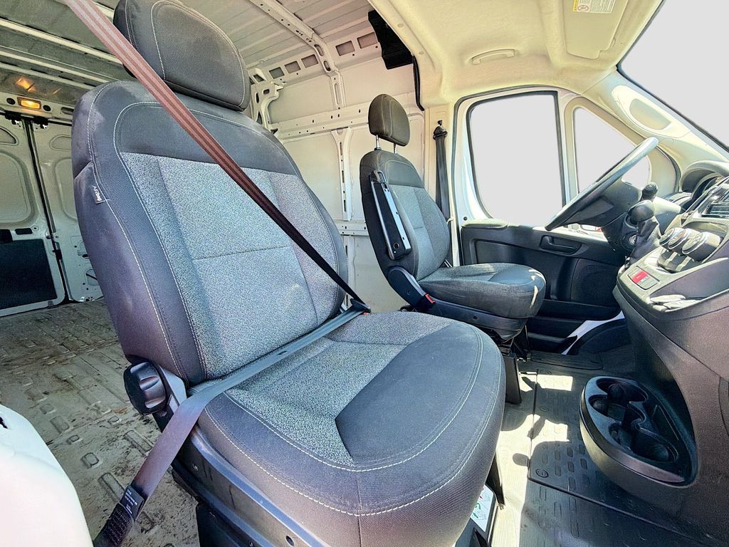Used 2021 White Ram High Roof image 21