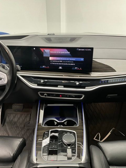 Thumbnail: 2023 BMW X7 - 10