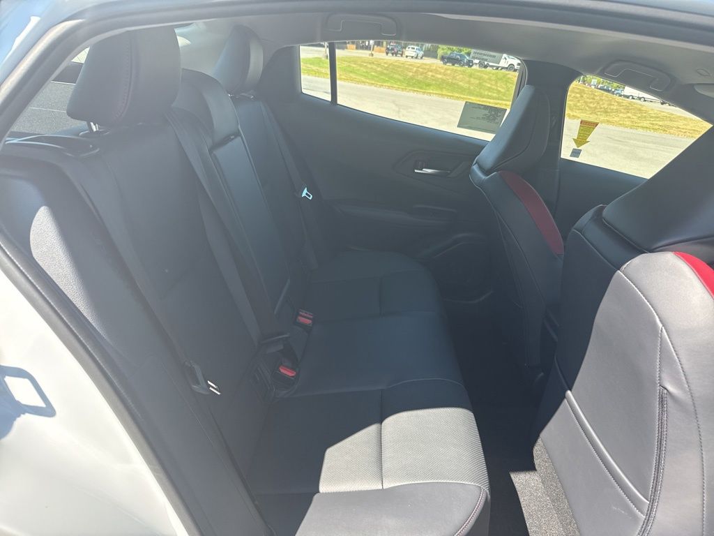 2025 Toyota Prius Plug-in Hybrid XSE photo 13