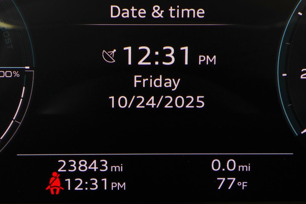 Thumbnail: 2024 Audi Q8 e-tron - 32