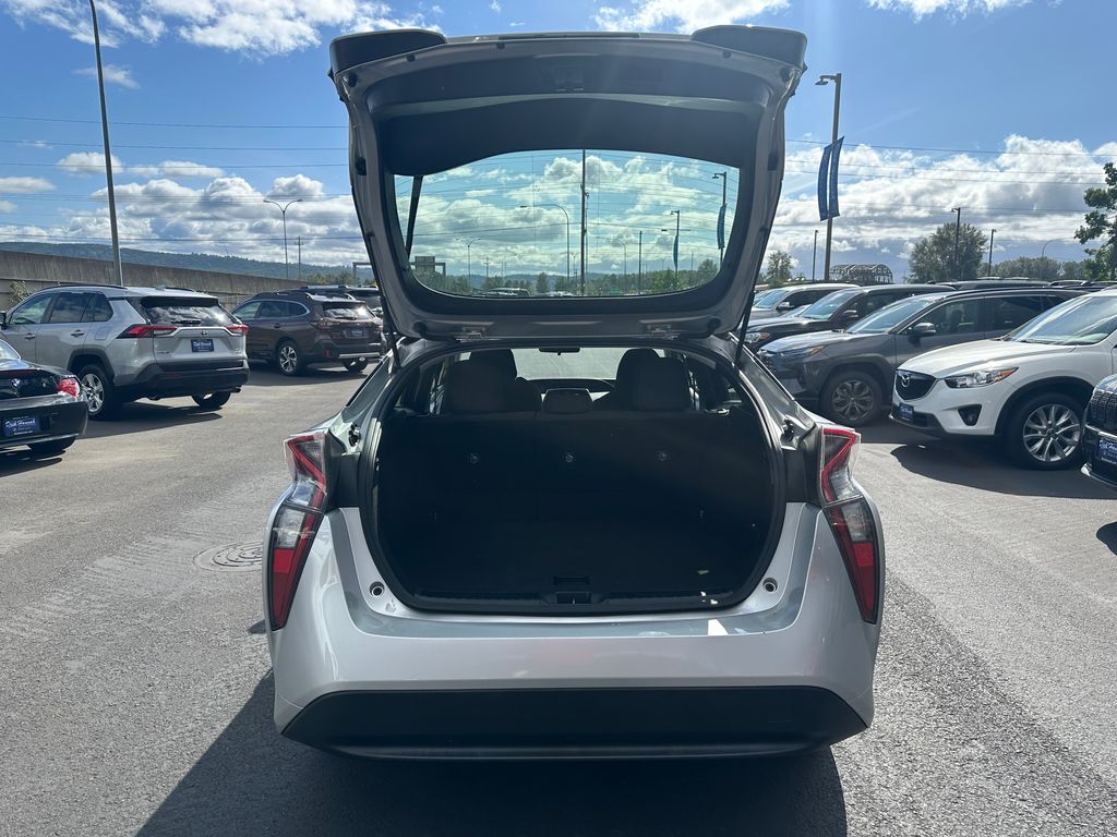 2016 Toyota Prius Three
