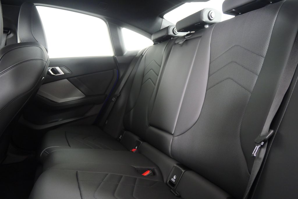 Thumbnail: 2026 BMW 2 Series - 15