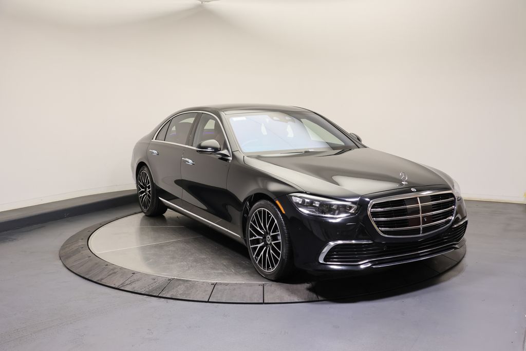 Thumbnail: 2023 Mercedes-Benz S-Class - 3