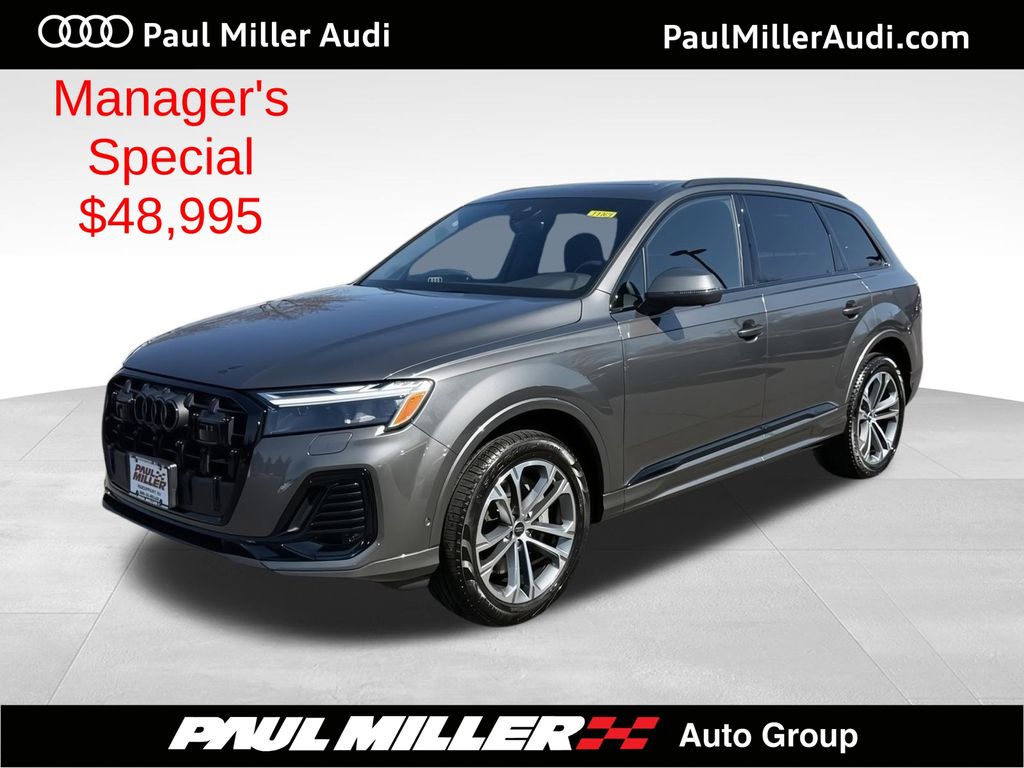 Samurai Gray Metallic 2025 Audi Q7 quattro Premium 45 TFSI SUV / Crossover All-Wheel Drive 8-Speed Automatic