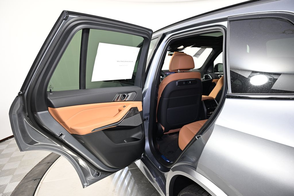 Thumbnail: 2026 BMW X5 - 23