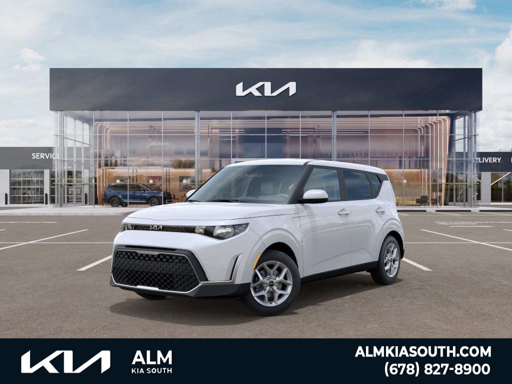 2025 Kia Soul LX's photo