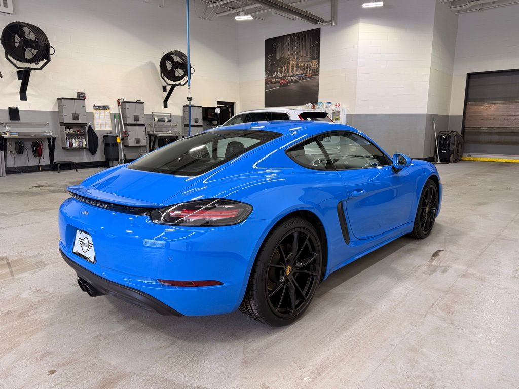 Thumbnail: 2022 Porsche 718 Cayman - 6