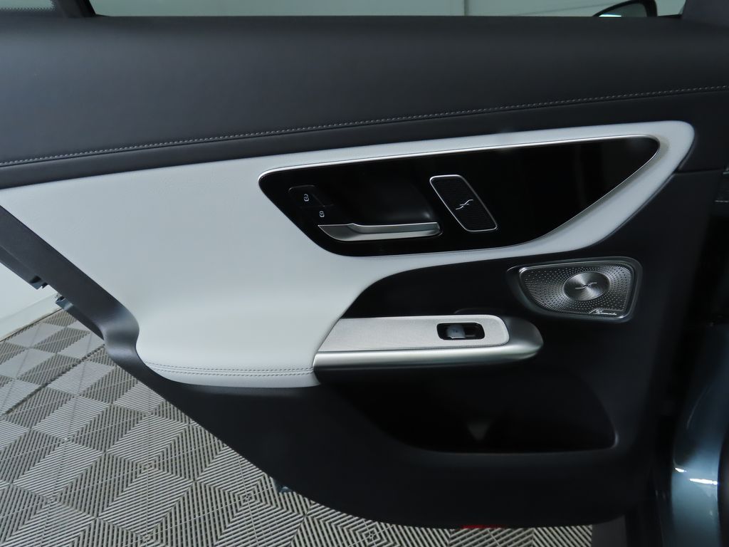 Thumbnail: 2026 Mercedes-Benz GLC - 28