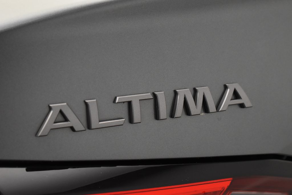 Thumbnail: 2024 Nissan Altima - 9