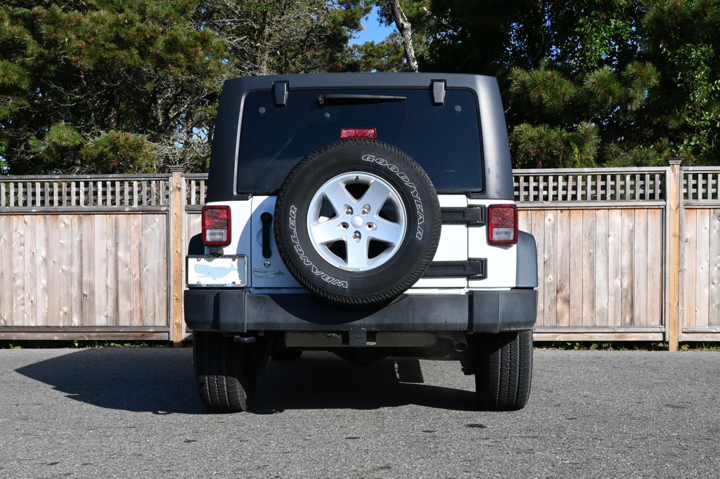 Thumbnail: 2015 Jeep Wrangler - 5