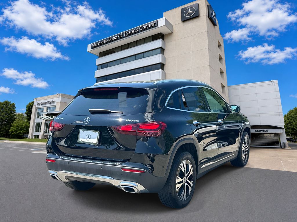 Thumbnail: 2025 Mercedes-Benz GLA - 5