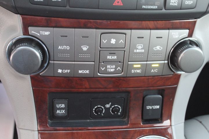 Used Car 2011 Toyota Highlander  Limited For Sale Under $10,000 In Georgetown, Texas