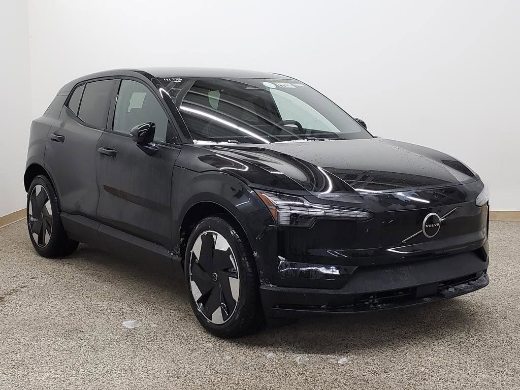2026 Volvo EX30 Twin Plus eAWD