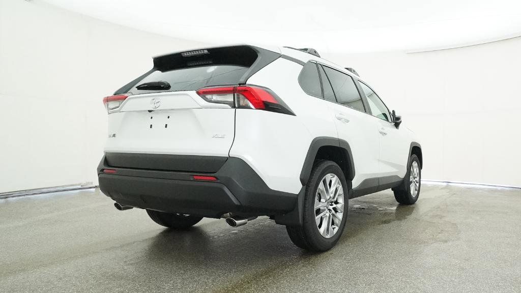 Thumbnail: 2025 Toyota RAV4 - 25