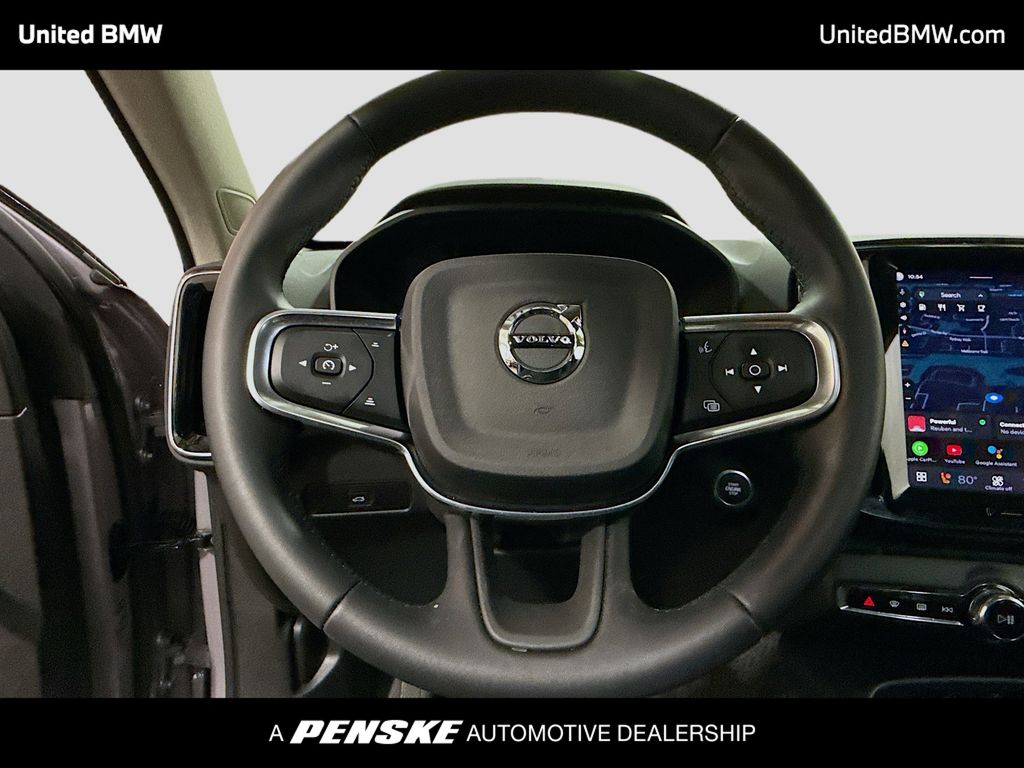 Thumbnail: 2026 Volvo XC40 - 6