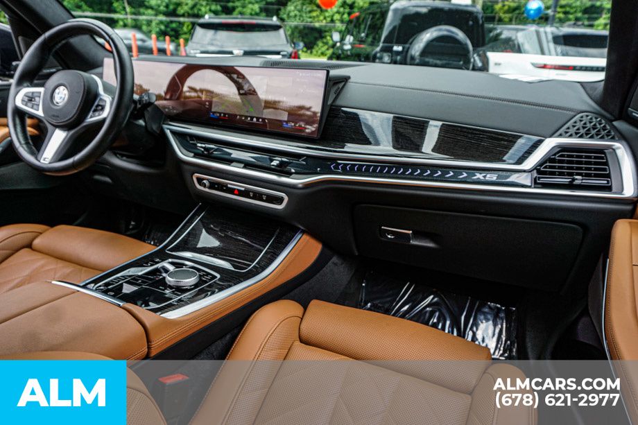 Used 2025 Black BMW sDrive40i image 25